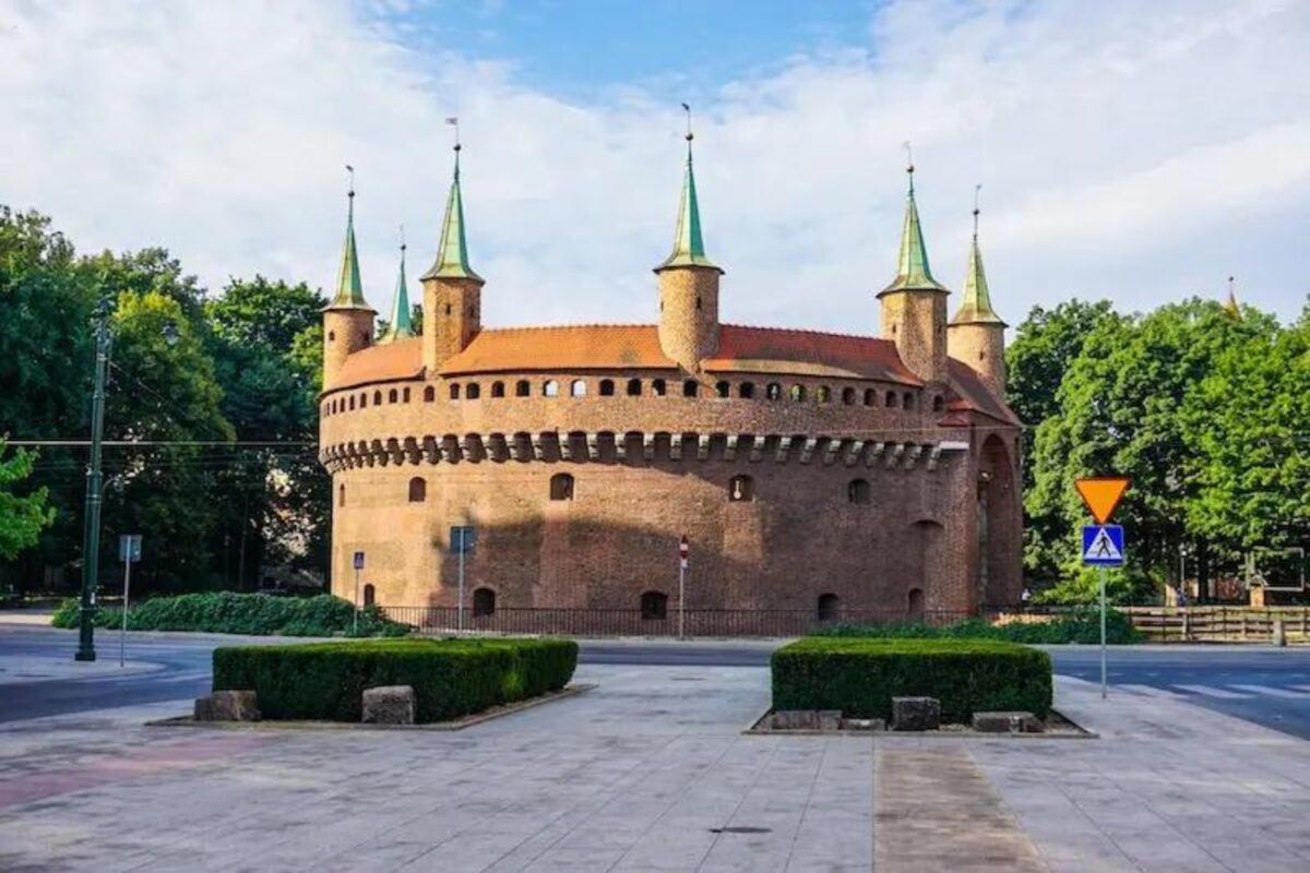 The Perfect 4-Day Krakow Itinerary! - Easy Life Traveller